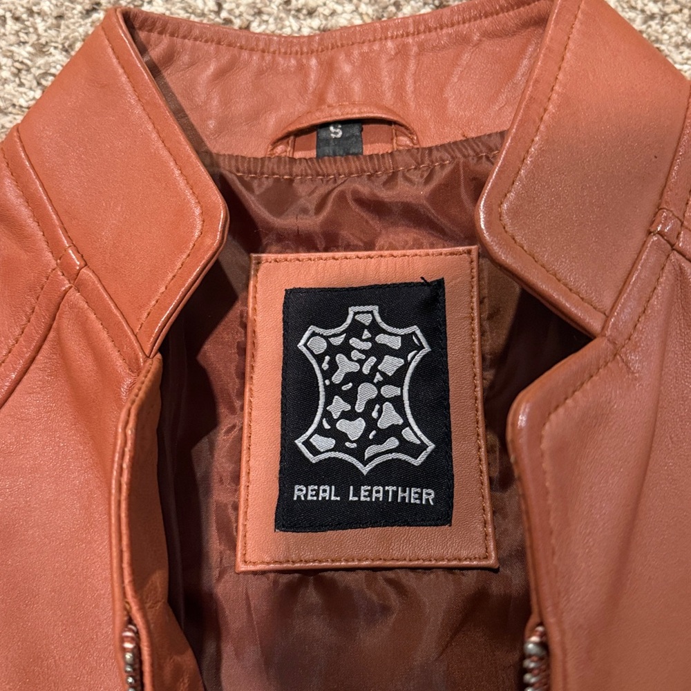 Fitted Leather Moto Jacket - image 2